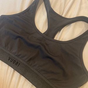 Vuori Racerback Bra